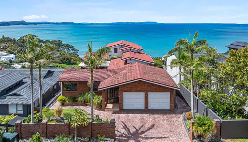 8 Durness Place, Red Beach