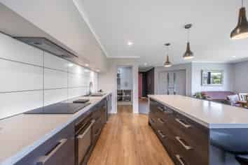 7 Majestic Chance, Seaward Bush