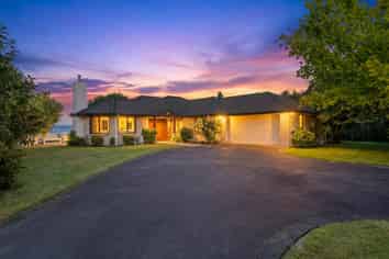 20 Gemini Place, Kawaha Point