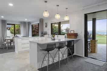 20 Gemini Place, Kawaha Point