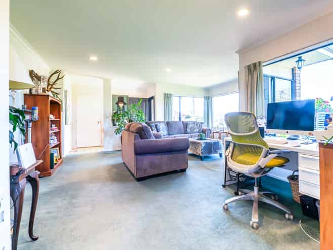 17 Addington Place, Taradale