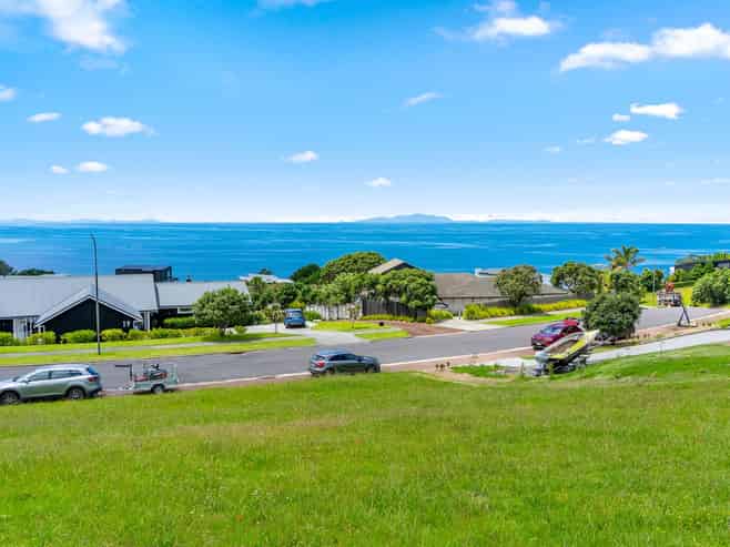 46 Lax Crescent, Leigh