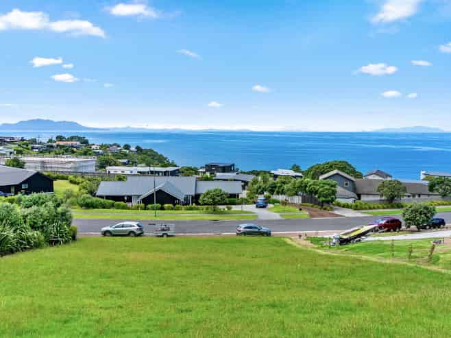 46 Lax Crescent, Leigh