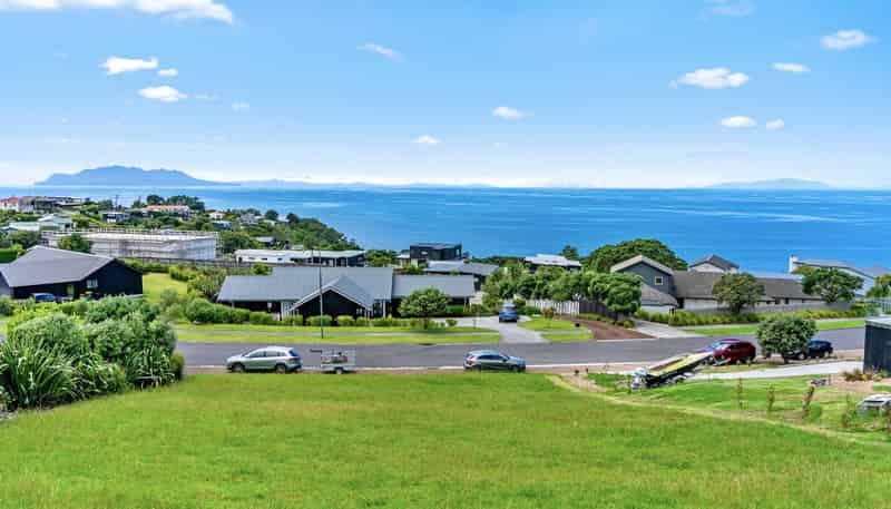 46 Lax Crescent, Leigh