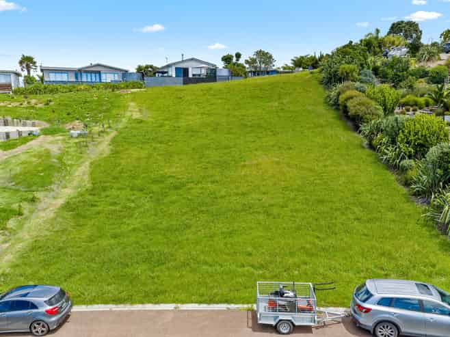 46 Lax Crescent, Leigh