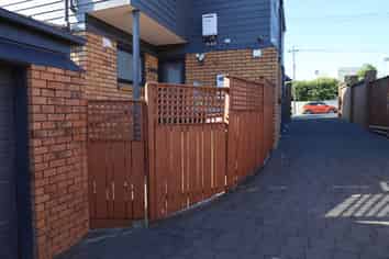 1/109 Saint Johns Road, Saint Johns