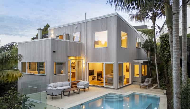 2/62 St Georges Bay Road, Parnell