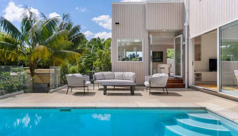 2/62 St Georges Bay Road, Parnell