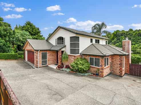 146 Charles Prevost Drive, The Gardens