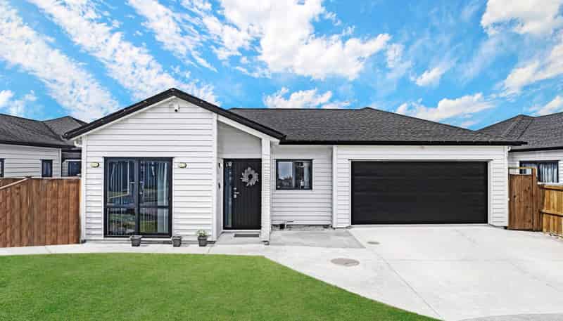 1 Sapwood Crescent, Takanini