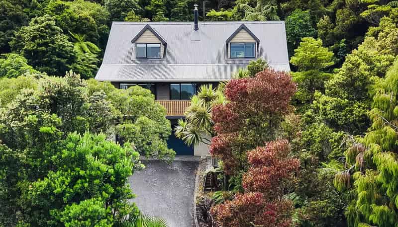 30 Stanton Crescent, KARORO