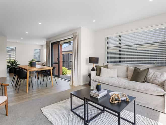 33 Selfe Crescent, Marshland