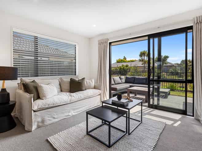 33 Selfe Crescent, Marshland