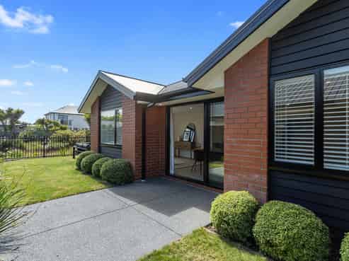 33 Selfe Crescent, Marshland