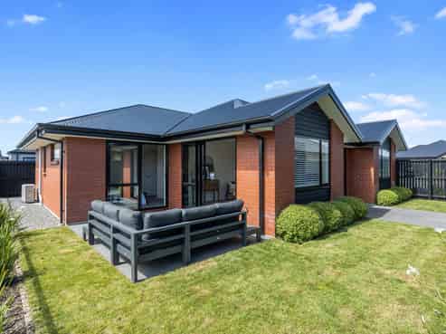 33 Selfe Crescent, Marshland