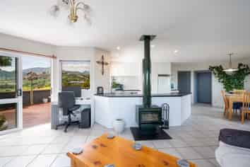 14 Calamaras Street, Enner Glynn