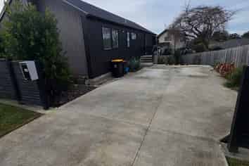 24A Merlot Drive, Pyes Pa