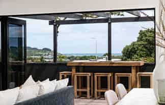 10C Long Street, Raglan