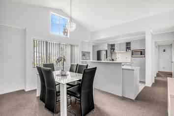 92 Riverton Drive, Randwick Park