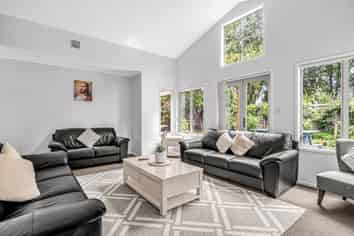 92 Riverton Drive, Randwick Park