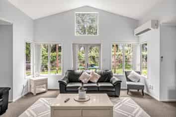 92 Riverton Drive, Randwick Park