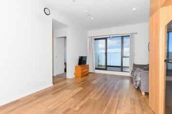 303/48 Clay works lane, New Lynn