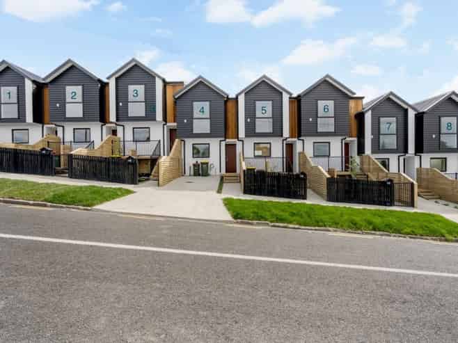 1/2 Windermere Crescent, Blockhouse Bay