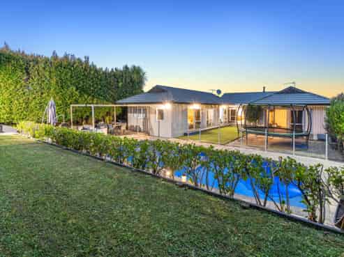 94 Norman Lesser Drive, Saint Johns