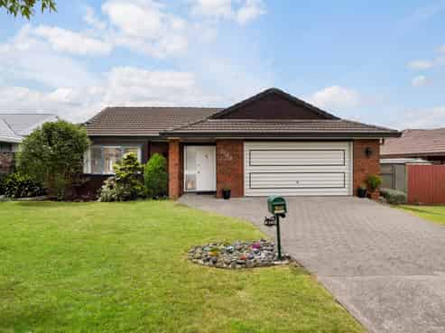 2/143 Millhouse Drive, Golflands