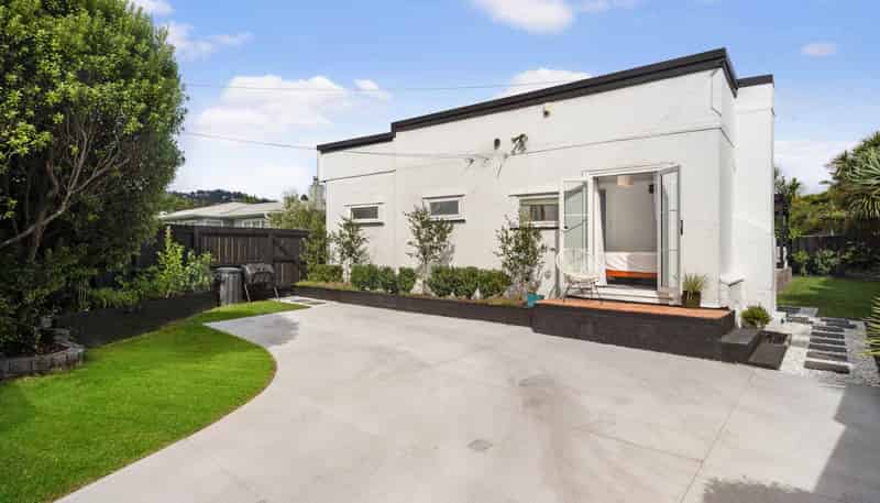 1/39 Stottholm Road, Titirangi