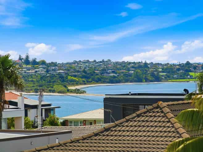 24 Sea Spray Drive, Bucklands Beach
