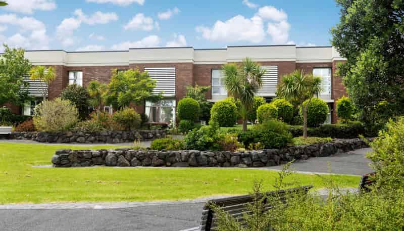 10 Baber Drive, Stonefields