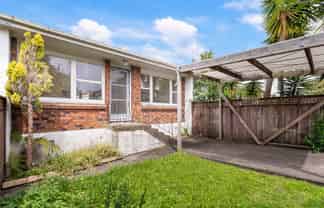 8/27 Nikau Street, New Lynn