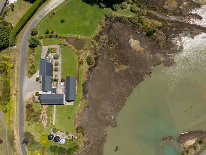 10 Johnstone Loop, Upper Moutere