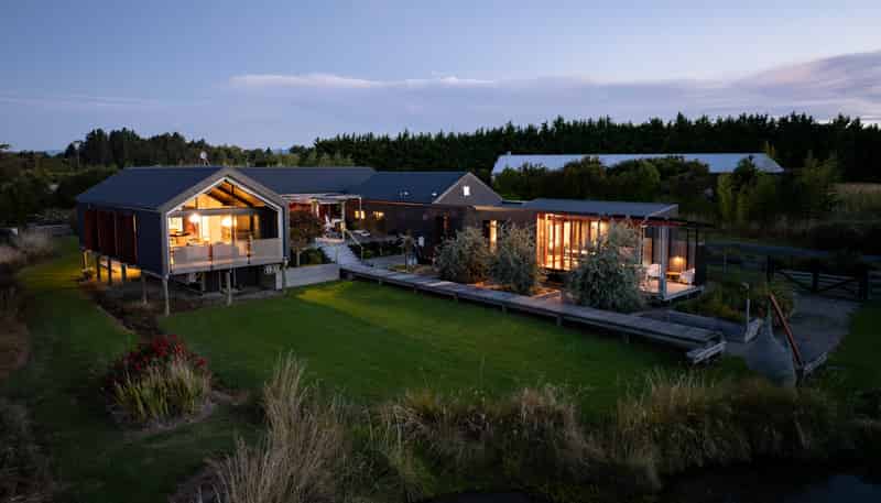 10 Johnstone Loop, Upper Moutere