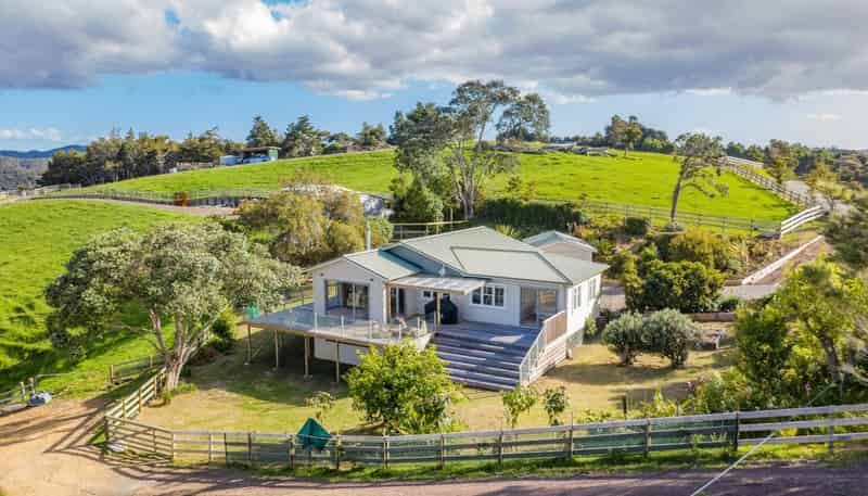 114 Ranui Road, Karetu