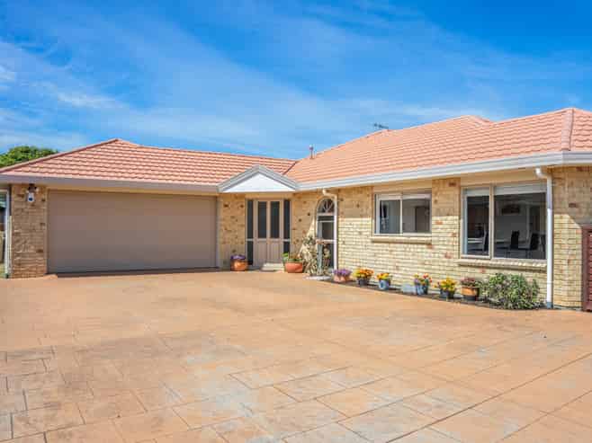 38 College Drive, Paraparaumu