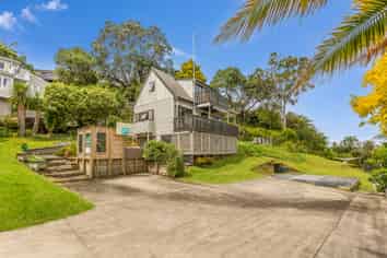15a Centennial Drive, Whitianga