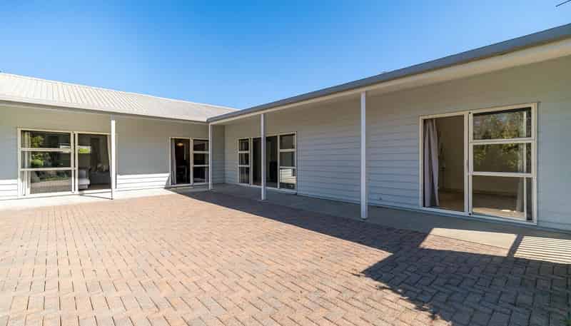 88 Brian Crescent, Stanmore Bay