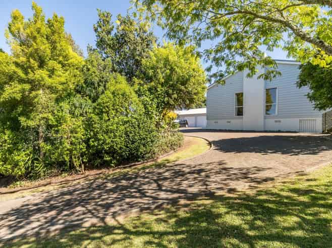 88 Brian Crescent, Stanmore Bay