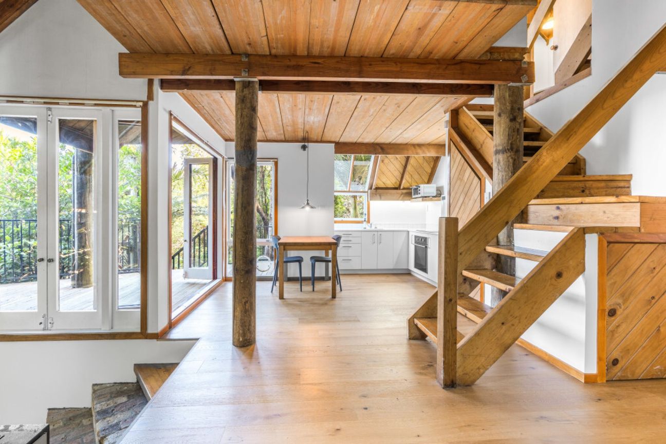 A House in the Trees – A Rare Titirangi Retreat - Meer