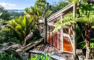 40 Otitori Bay Road, Titirangi