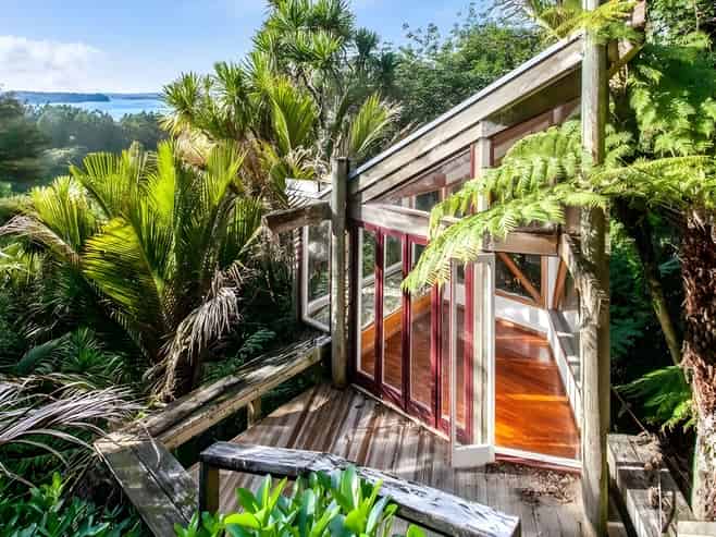 40 Otitori Bay Road, Titirangi