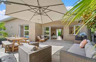 28 Laly Haddon Place, Matakana