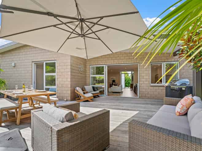 28 Laly Haddon Place, Matakana