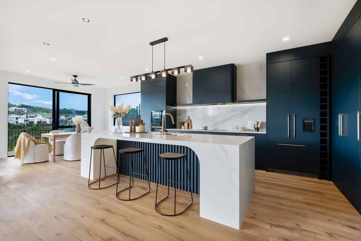 SOLD--Golf Green, Dual Kitchens & Coastal Views – pohled 6