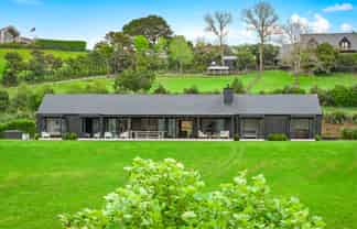 7 Tamahunga Drive, Matakana