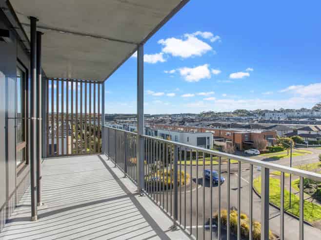 301/4 Bluegrey Avenue, Stonefields