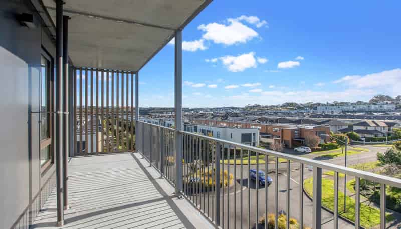 301/4 Bluegrey Avenue, Stonefields