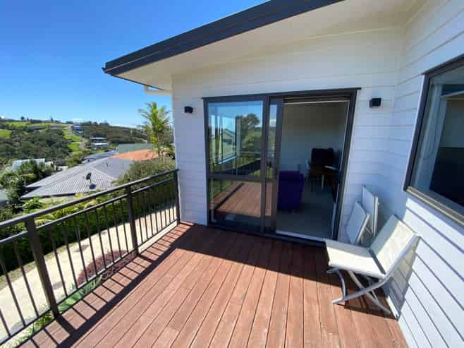 2/44a Kestrel Heights, Arkles Bay